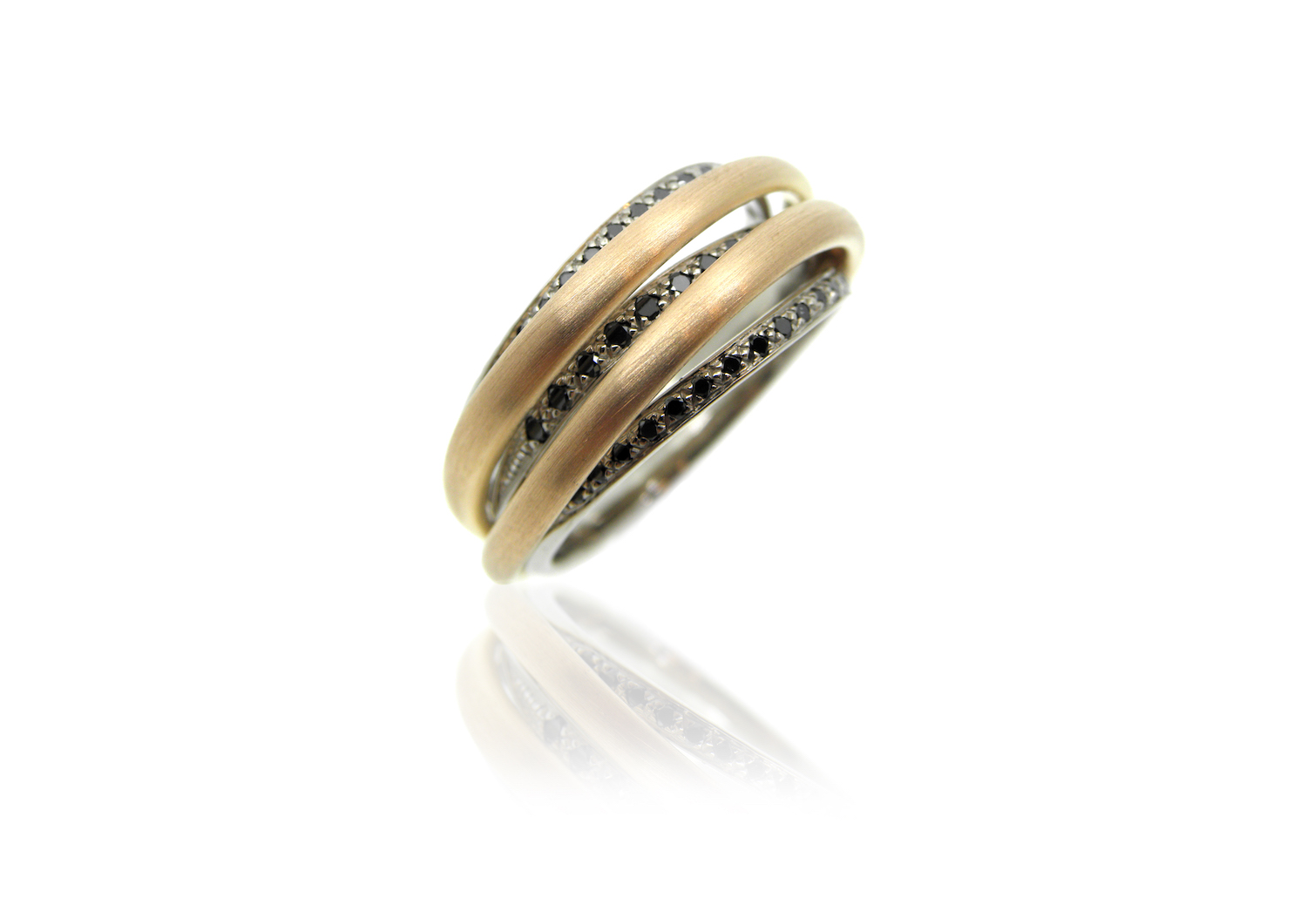 Damenring, Diamantring, Alliance, Memoire, Rotgold, Weissgold, Brillanten, Diamanten, schwarze Edelsteine, Wickelring, Goldschmiede, Faktor S, Winterthur