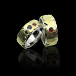 Partnerringe, Trauringe, Eheringe, Gay, Queer, Heiraten, Ehe für Alle, Homosexuell, Schwul, Lesbisch, LGBT, Goldschmiede, Palladium, Gelbgold, Rubin, Safir, Diamant, Anfertigung, Sahak, Winterthur